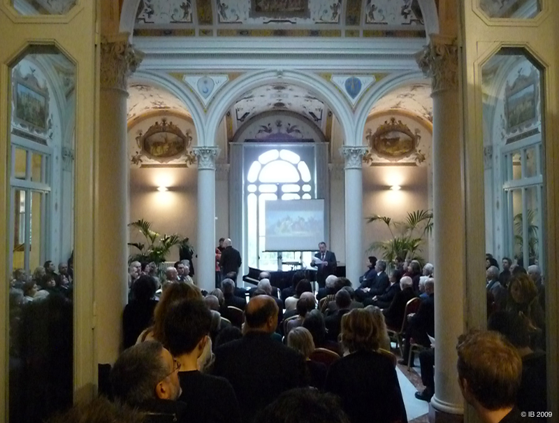 P1040898